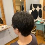まとまりにくい髪を省く