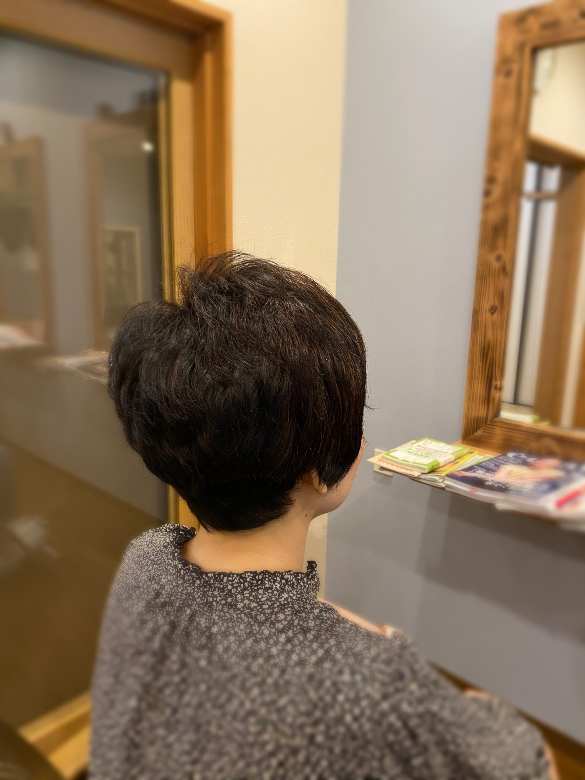 うねるくせもくせ毛カットとヘナで大丈夫