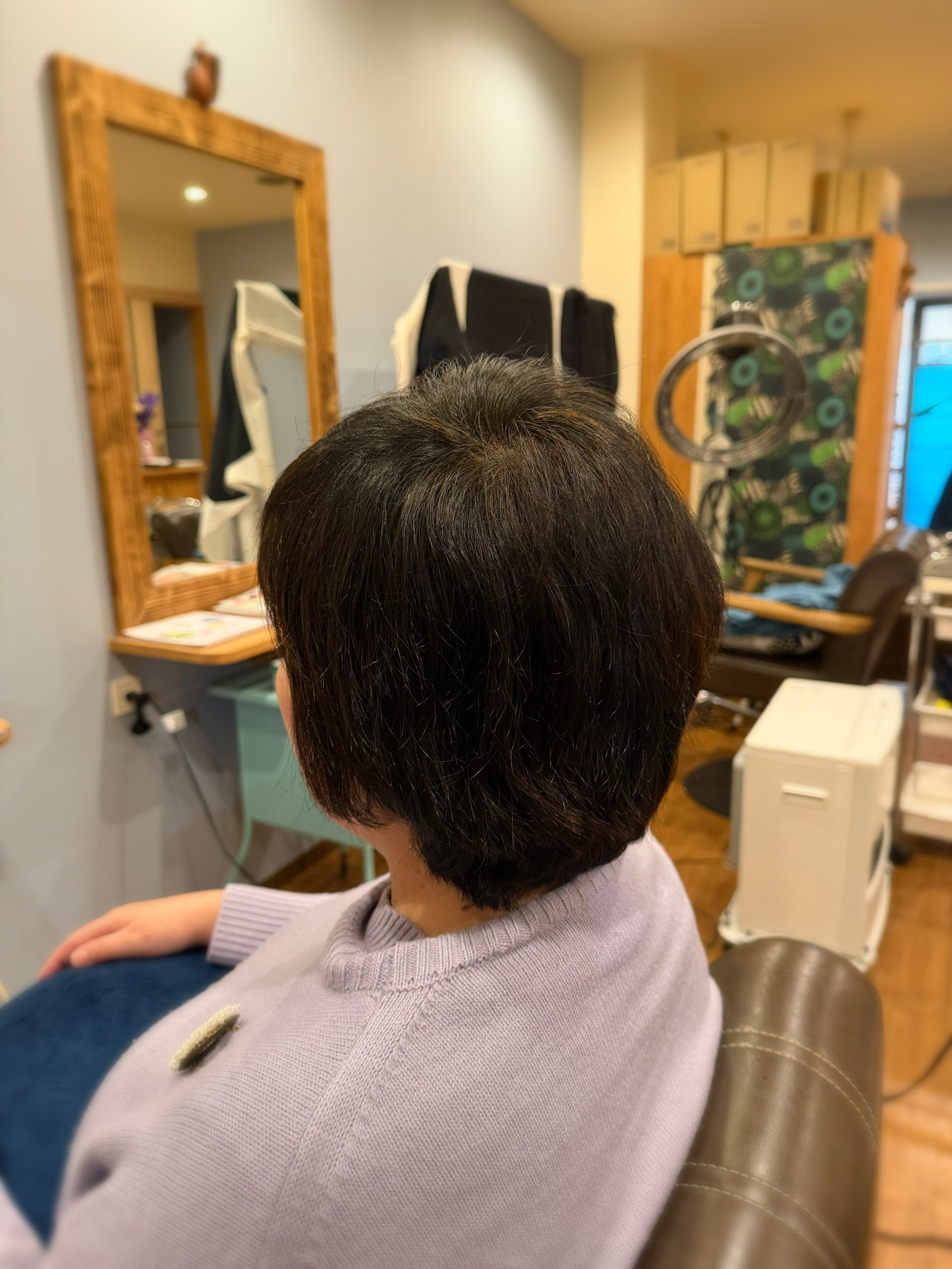 うねってくる髪を